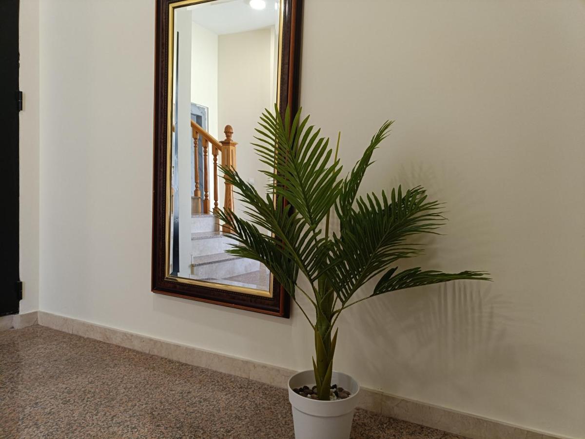 Apartamento Happy Street Socuellamos Exterior photo